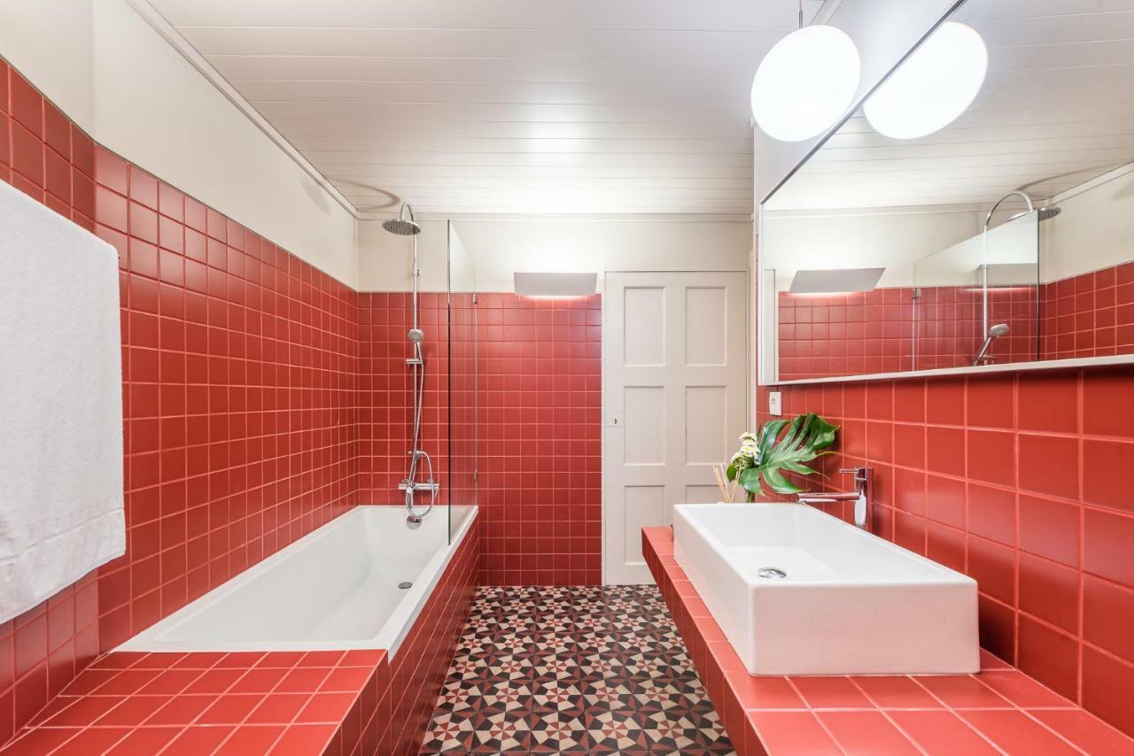 Casa Da Cera Da Porta Da Vila 吉马良斯 外观 照片